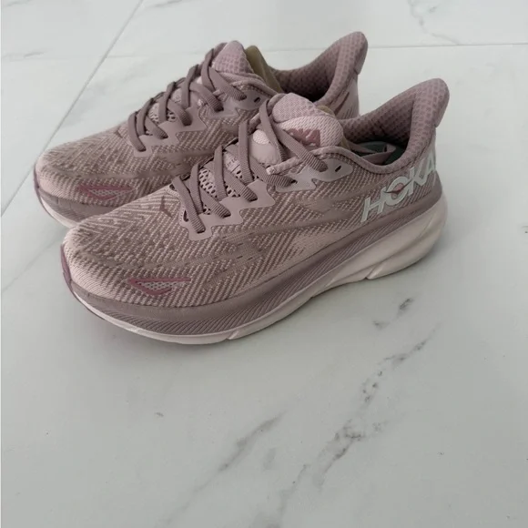Hoka One Clifton 9 Women’s Running Shoe size 6B, 6.5B, 7B, 7.5B - Picture 3 of 5